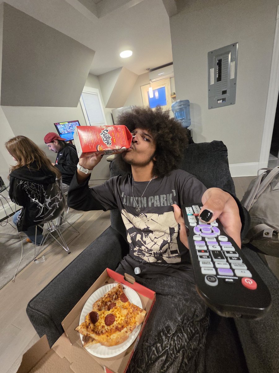 donellSSBU's tweet photo. Genuinely me prepping to go 3-2 at RSC https://t.co/yLkoyZzorP
