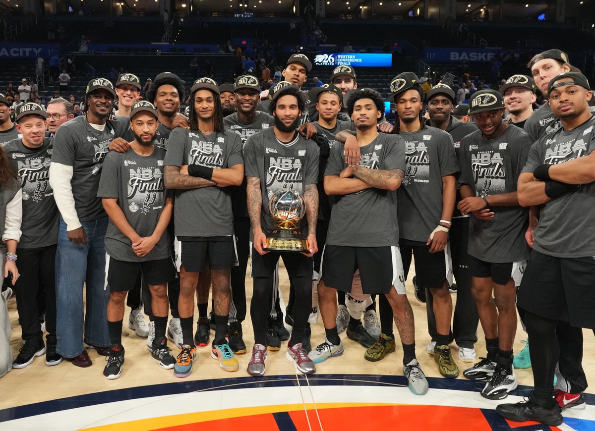 NBAspain's tweet photo. La chavalada se va a las #NBAFinals🏆

El regreso de los @Spurs 12 años después. https://t.co/zTQMe8E6ZV
