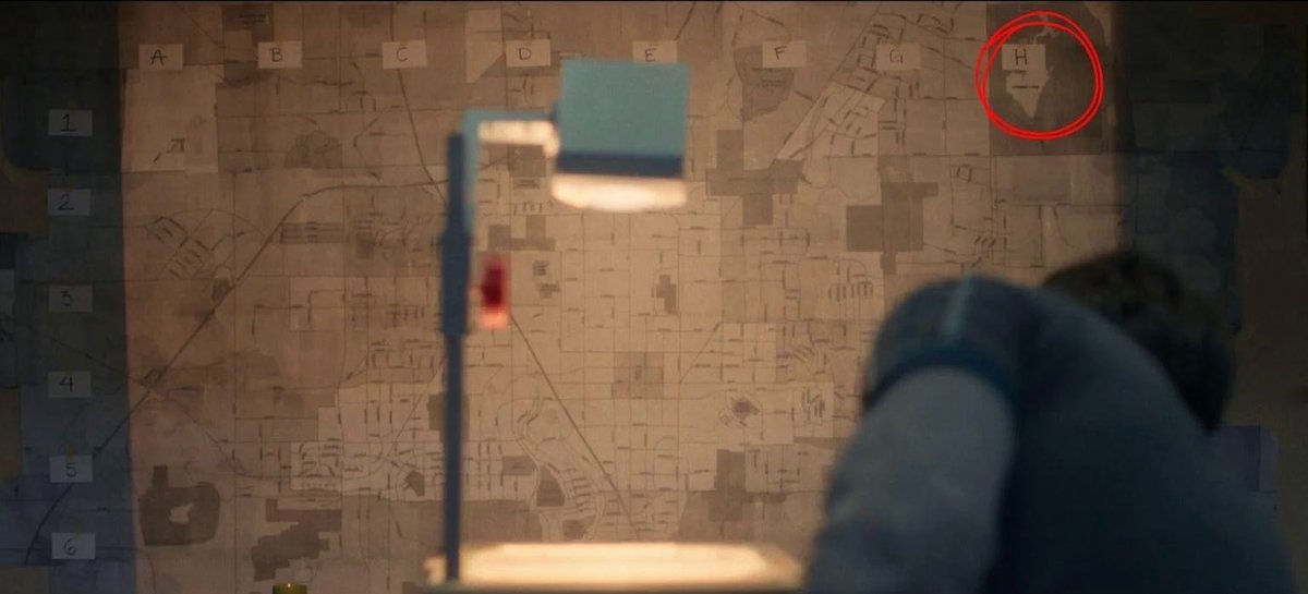 juno_comet's tweet photo. bringing this back bcus I can’t seem to find where the different page is on the Hawkins map?

Am I blind or does it literally not exist 😭 

#lovewinsgate https://t.co/IW59aADAw8