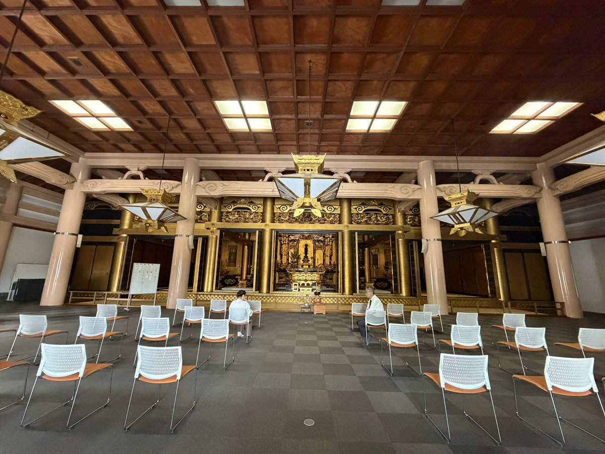 hashikento99's tweet photo. 金沢の東別院、立派！！！ https://t.co/saVOd6IrtC