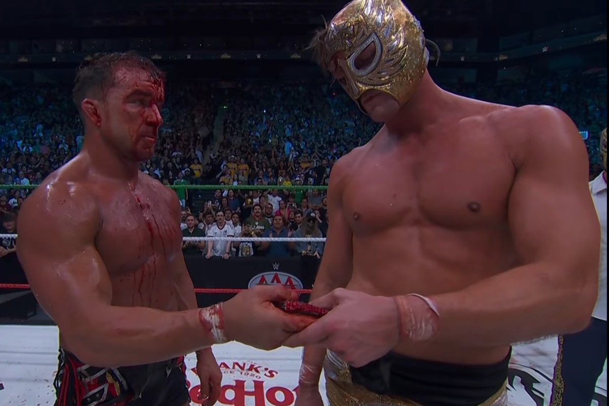 StruppWWE tweet media