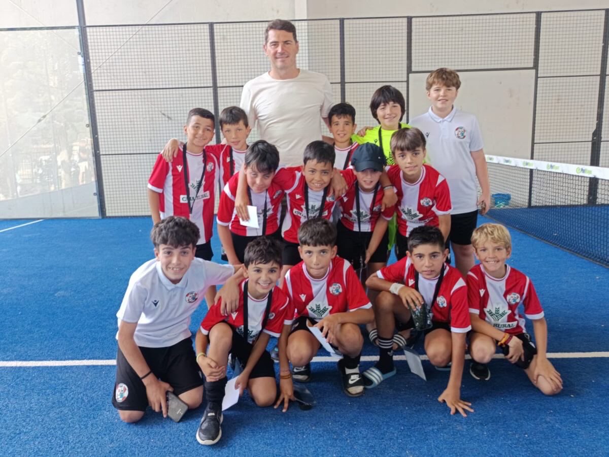 canterazcf's tweet photo. ๐ ๐๐๐๐ ๐๐๐๐๐๐๐๐๐๐๐๐๐ ๐๐๐๐๐๐๐
๐ฏ Nuestros benjamines han disfrutando de una gran Copa Rioseco
๐ ยฟY a quรฉ no sabรฉis a quiรฉn nos hemos encontrado? @IkerCasillas
#CanteraZCF | @coparioseco https://t.co/VlxzRmixzq