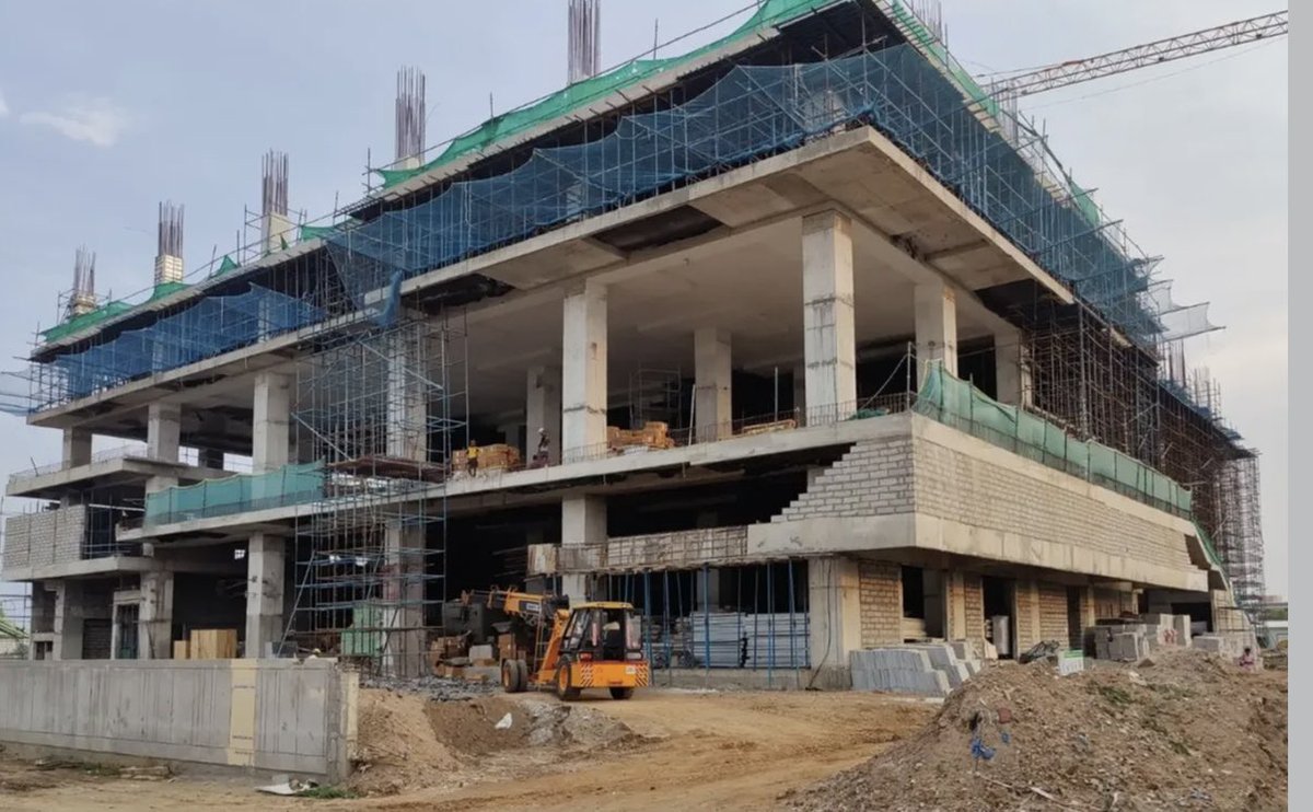 FaceofMdu's tweet photo. Tidel Park Madurai Construction Going On..🤩✅

#Madurai #MaduraiInfra #MaduraiIT https://t.co/Ck9NBYda4w