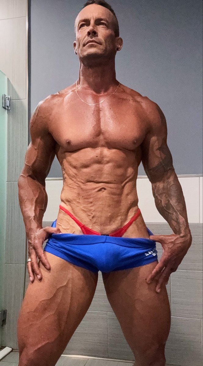 reesebattleXXX's tweet photo. Gotta work harder and improve this mediocre mess. https://t.co/2rqlEYxsKg