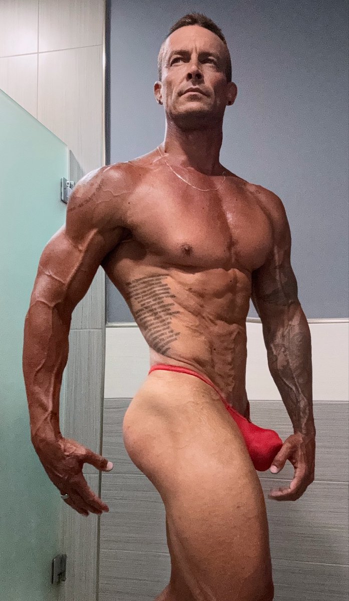 reesebattleXXX's tweet photo. Gotta work harder and improve this mediocre mess. https://t.co/2rqlEYxsKg