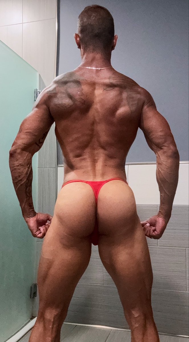 reesebattleXXX's tweet photo. Gotta work harder and improve this mediocre mess. https://t.co/2rqlEYxsKg