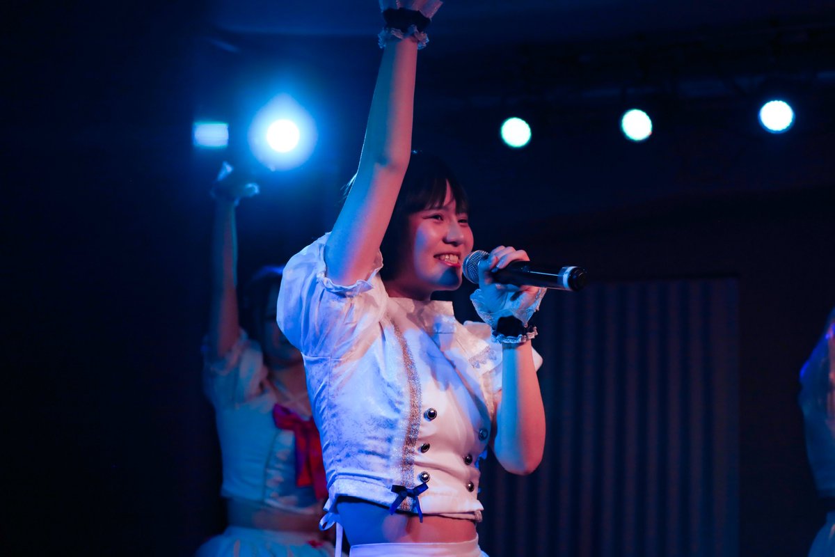 abilityrain2's tweet photo. 本日は、少し遠征致しました、

高い熱量のライブでした、、🎤💐✨
#尼崎Scope
#ファインダー越しの私の世界 https://t.co/AUS5AQb9XG