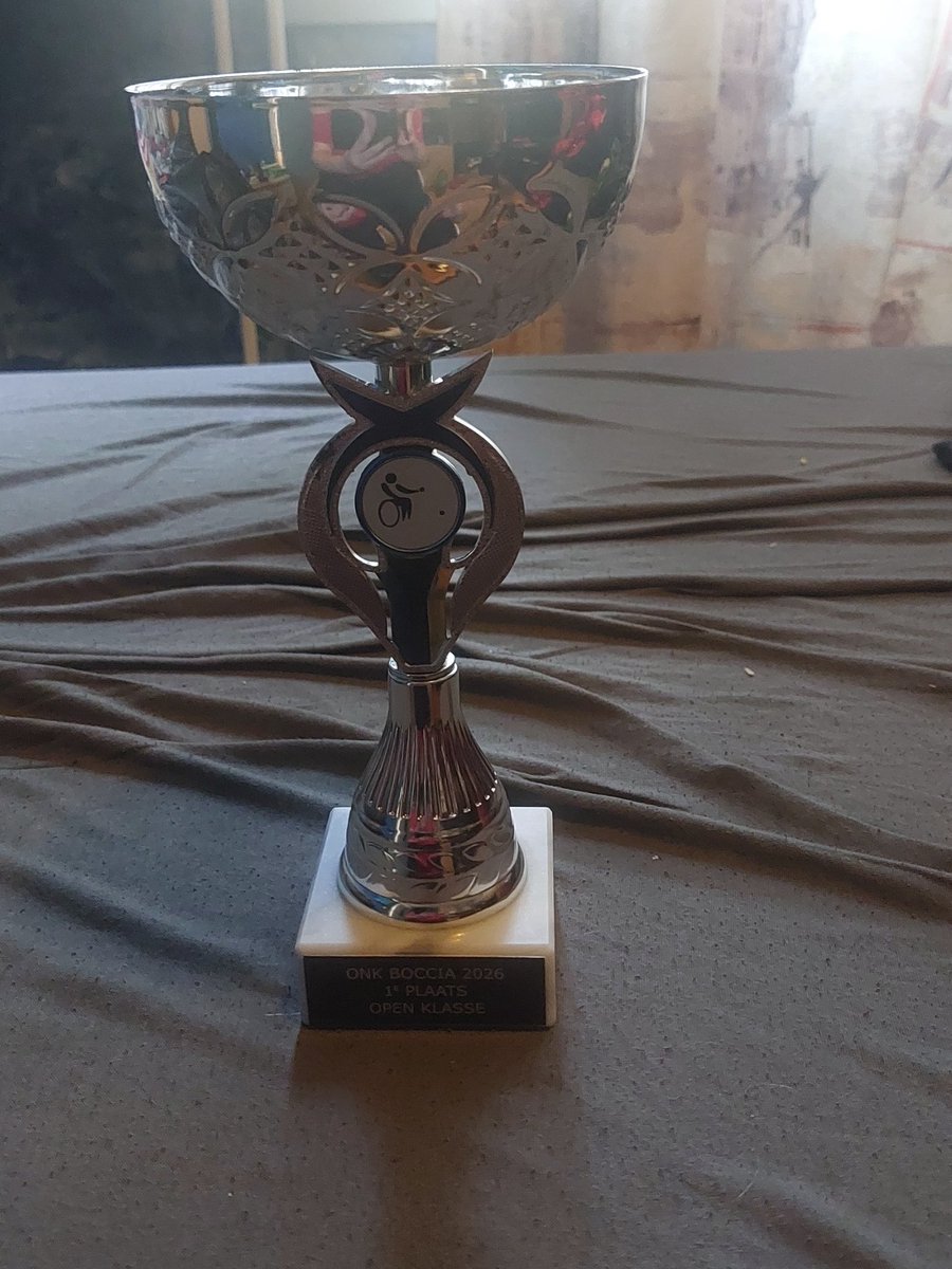 bocciaboy86's tweet photo. Ik ben gisteren voor de 13de x keer Nederlands Kampioen geworden
Uitslagen poulefase:
16-0, 12-0 en 12-0
Daarmee 1ste door naar de halve finale uitslag halve finale 6-1 en geplaatst voor de finale: deze won ik met 7-1 https://t.co/DqS4oeYQTm
