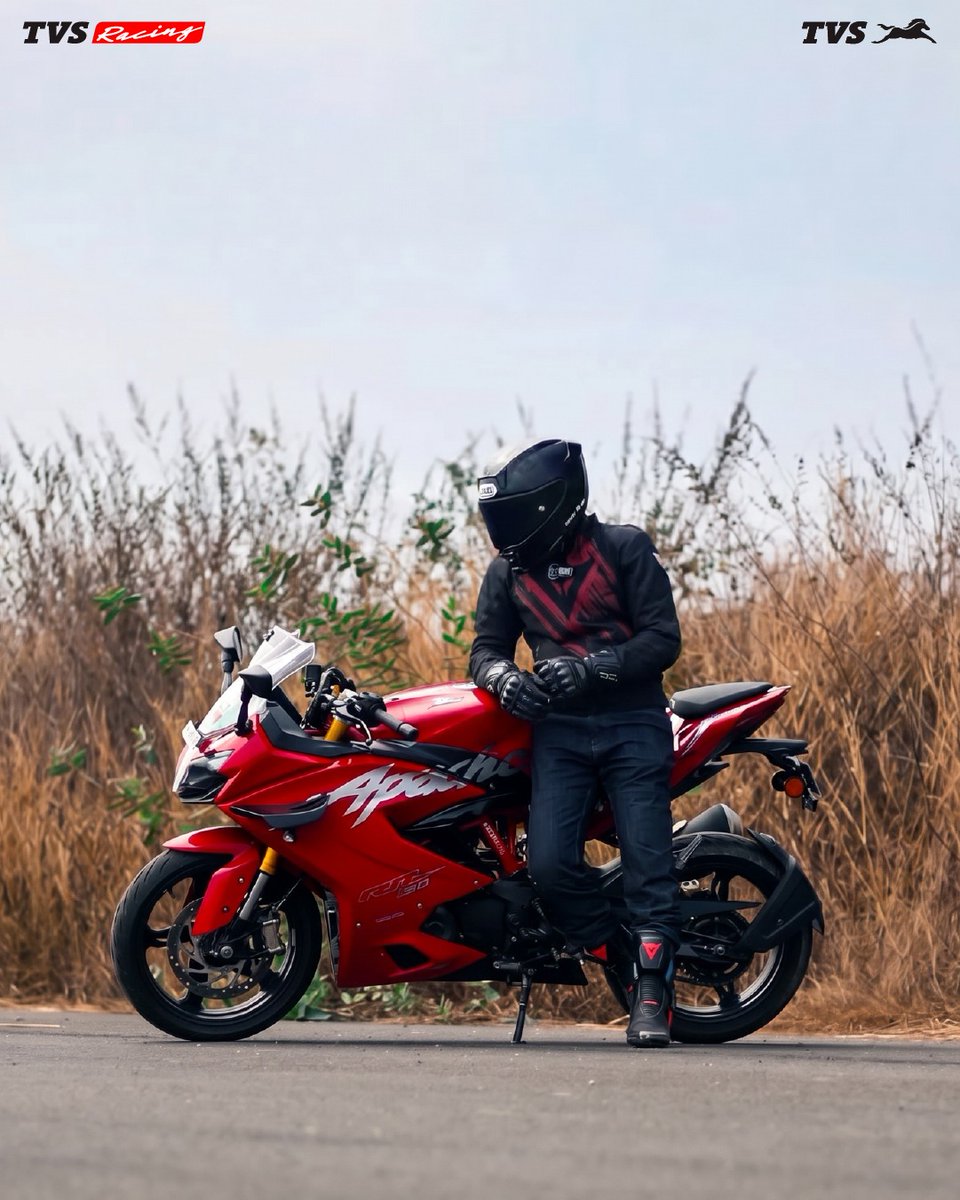 TVSApacheSeries's tweet photo. Featuring Apache riders - fueled by passion, driven by performance.
#TVSApacheSeries #HumansOfApache #RacingDNAUnleashed https://t.co/jozXyvySqI