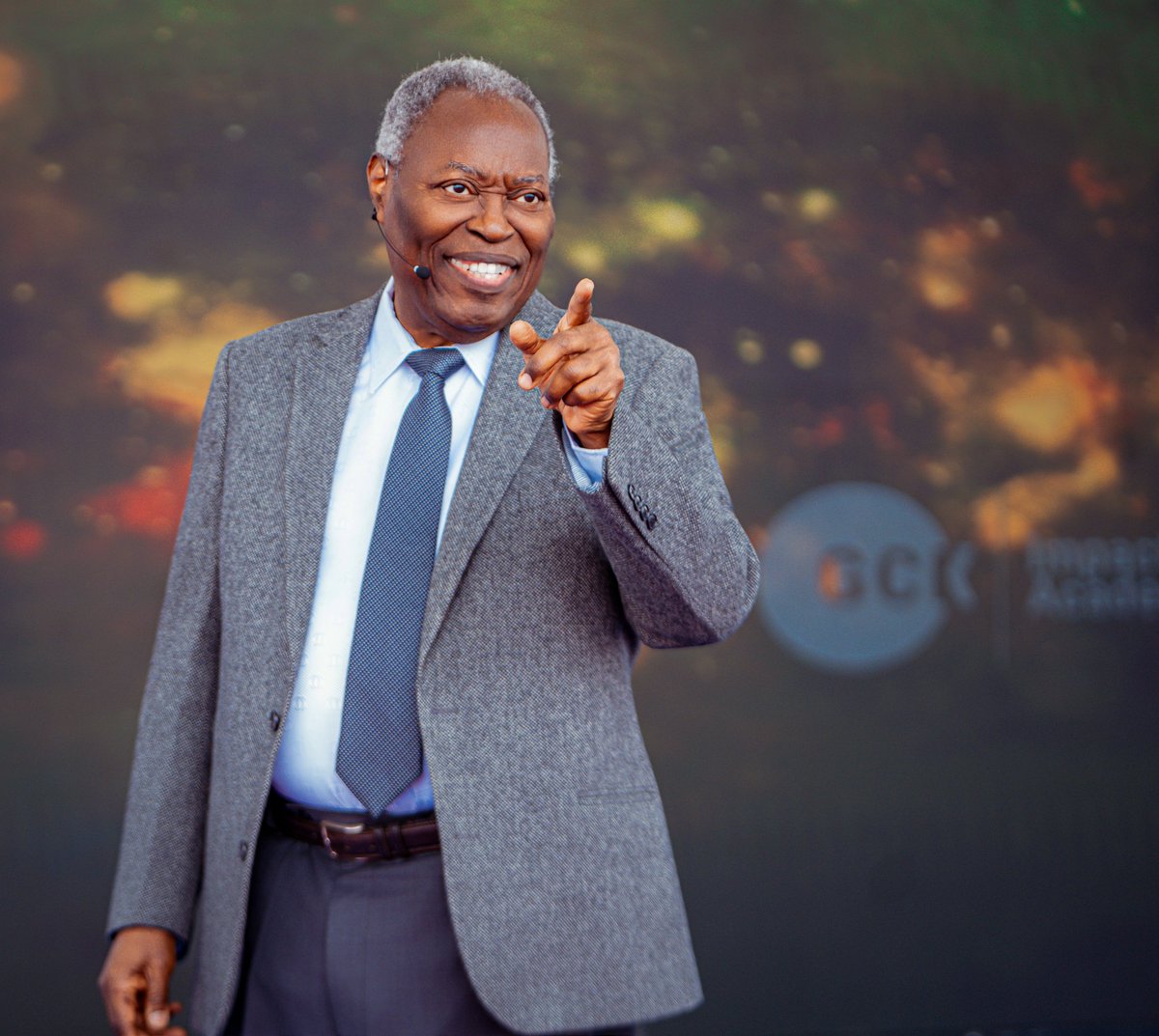 Oluwamayowa001's tweet photo. Five years. Nations reached. Millions impacted.

Today, we celebrate 5 years of @TheGCKHQ, a testament to God's faithfulness and the unwavering strength, discipline, &  dogged commitment of @pastorwf_kumuyi.

Through every crusade, one message has remained constant: Christ saves, heals, delivers, and transforms lives.

Thank you, Daddy, for carrying the Gospel with consistency, humility, and uncommon endurance.