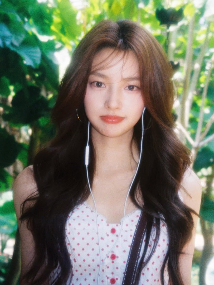 정 tweet media