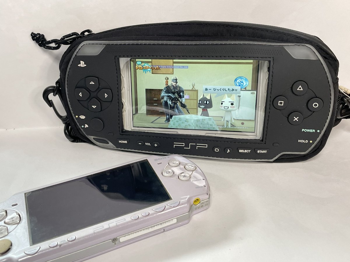 0815Cain's tweet photo. ZARAのPSP型ショルダーバッグ。
PSPと言いながらもVITAがいい感じに入るサイズ感で良き( ˘ω˘ )
これは良いものだ👜 https://t.co/HPOsYuz0iC