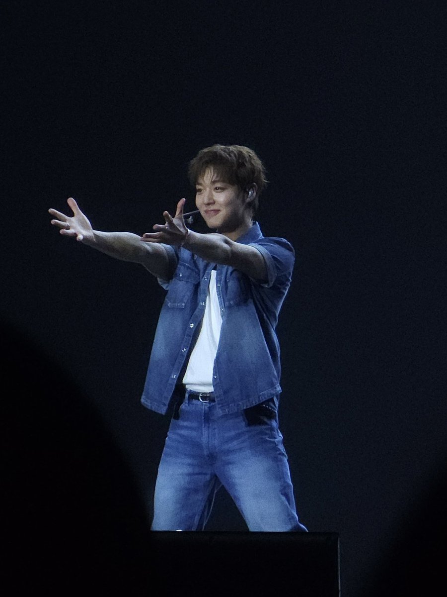 memo_to_jihoon's tweet photo. 260531 #박지훈 RE:FLECT 서울

Bodyelse 💘 https://t.co/eBSQjBSesT
