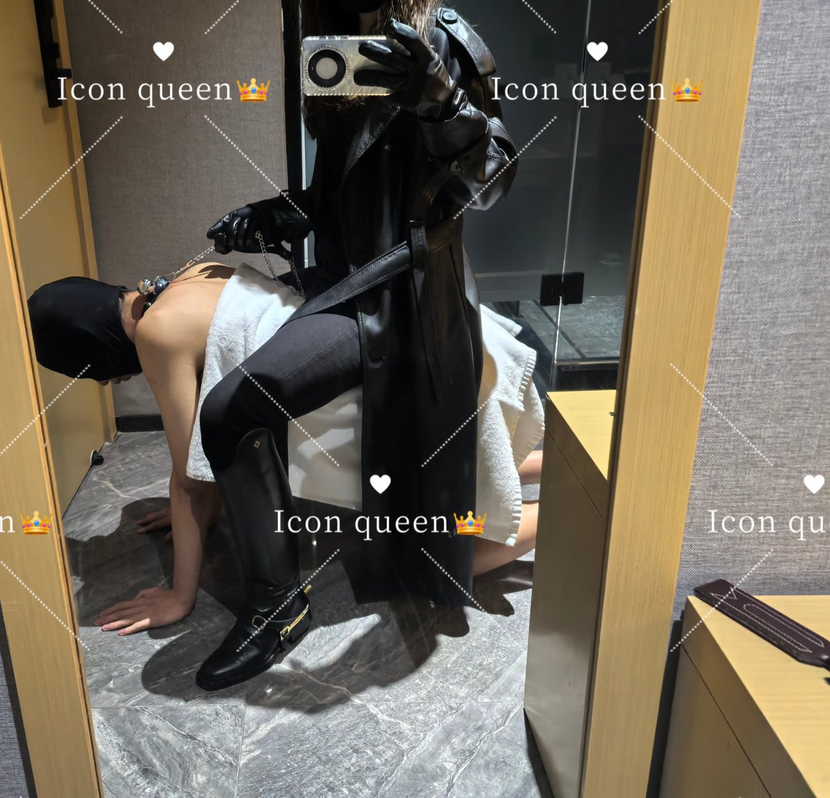 Icon_queen529's tweet photo. My ridingboots are so shiny like a mirror and noble, and so am I. come and worship me, you live to please and serve me!  #boots #leather #ponyplay #worship #马靴 #靴子 #皮革 #马奴 #狗奴 #靴奴 #贱畜 #女S #女dom #m #sub https://t.co/zUuQ3mjAr6