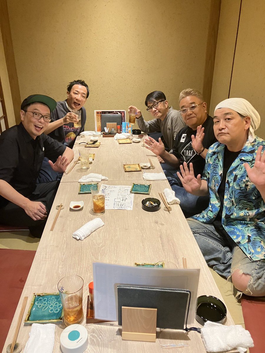 hanawa_nobuyuki's tweet photo. 漫才サミットin福井でした。
念願のお芝居が出来ました。
ありがとうございました。
打ち上げのお店もとっても美味しかったです。また来年！

＃漫才サミット https://t.co/gdQrNSEqKu