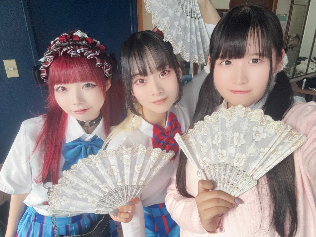 ibchannel0_0's tweet photo. まぢで恐れ多いですがラブライブメドレーたのしかった〜！！！

おい、つぎは上手側に来い(向かって右) https://t.co/K9uFLWwyeC