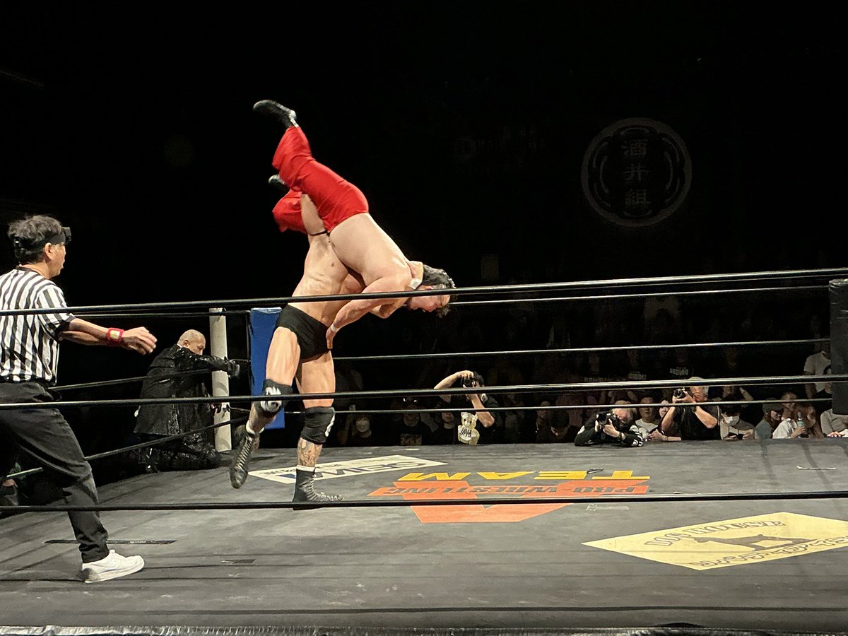 tarzanjizou's tweet photo. @_hiroking__ プロレスリングA-TEAM × プロレスリング酒井組
セミファイナル https://t.co/gXF59EOYja
