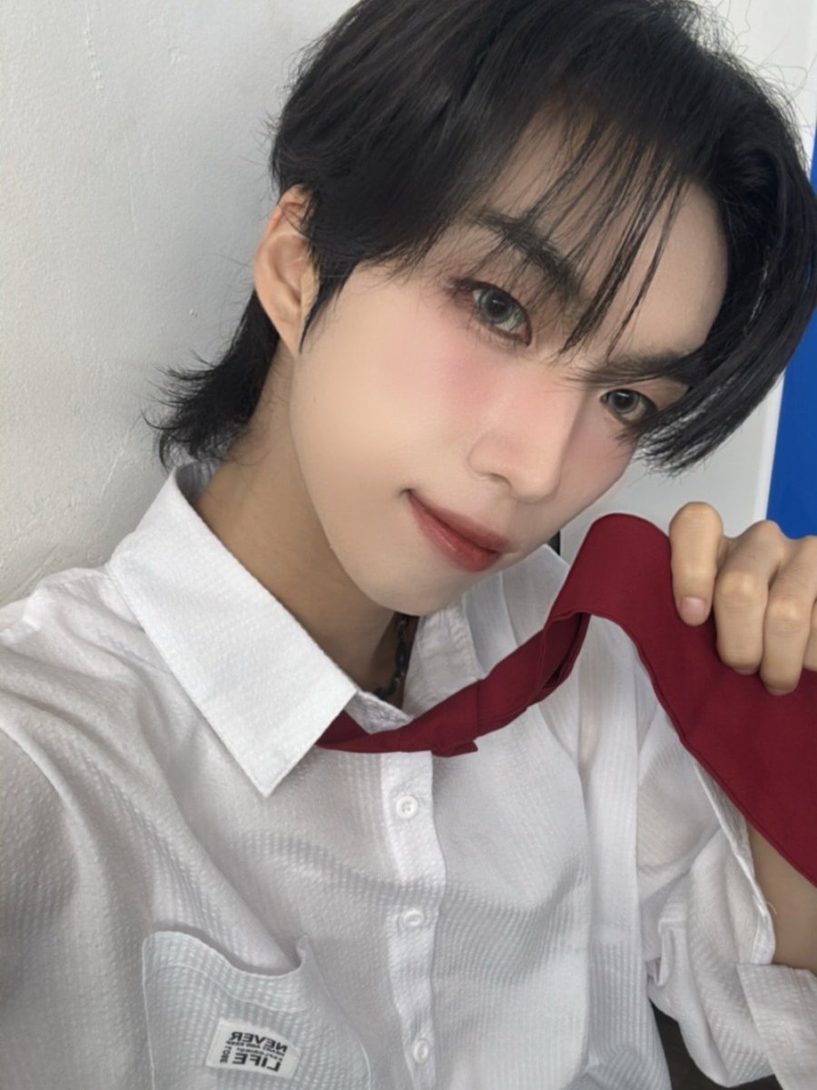drop_1017's tweet photo. [🫧]

Air 오늘 1부 고마워요 ❗️
곧 2부때 만나요 ~ 😍

#DROP #드랍 https://t.co/8fyjY7CszC