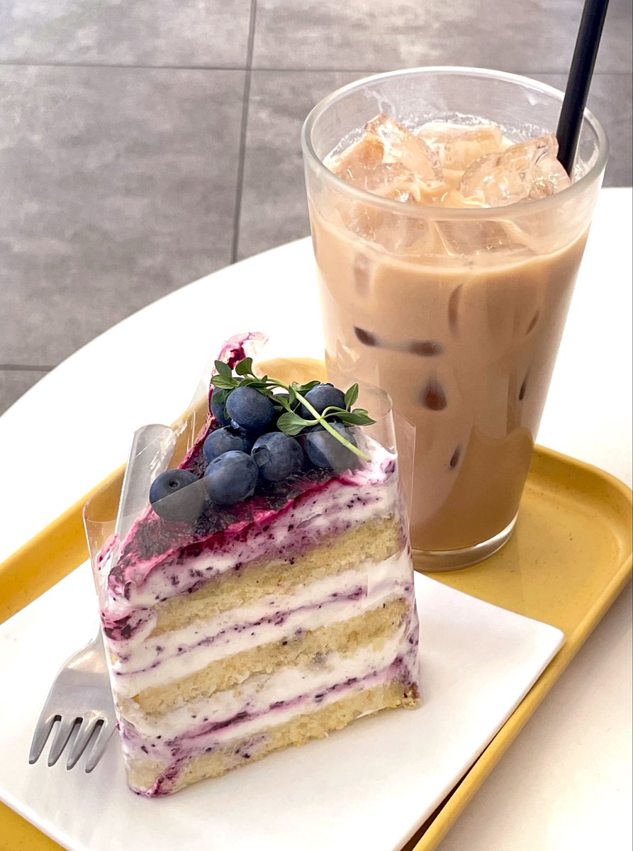 hungry_jima's tweet photo. 블루베리우유케이크🫐🍰 https://t.co/EWSMd1pSzx