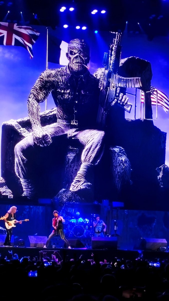 CPoglady's tweet photo. Bratislava Iron Maiden 🔥 https://t.co/LwIfsRQajf