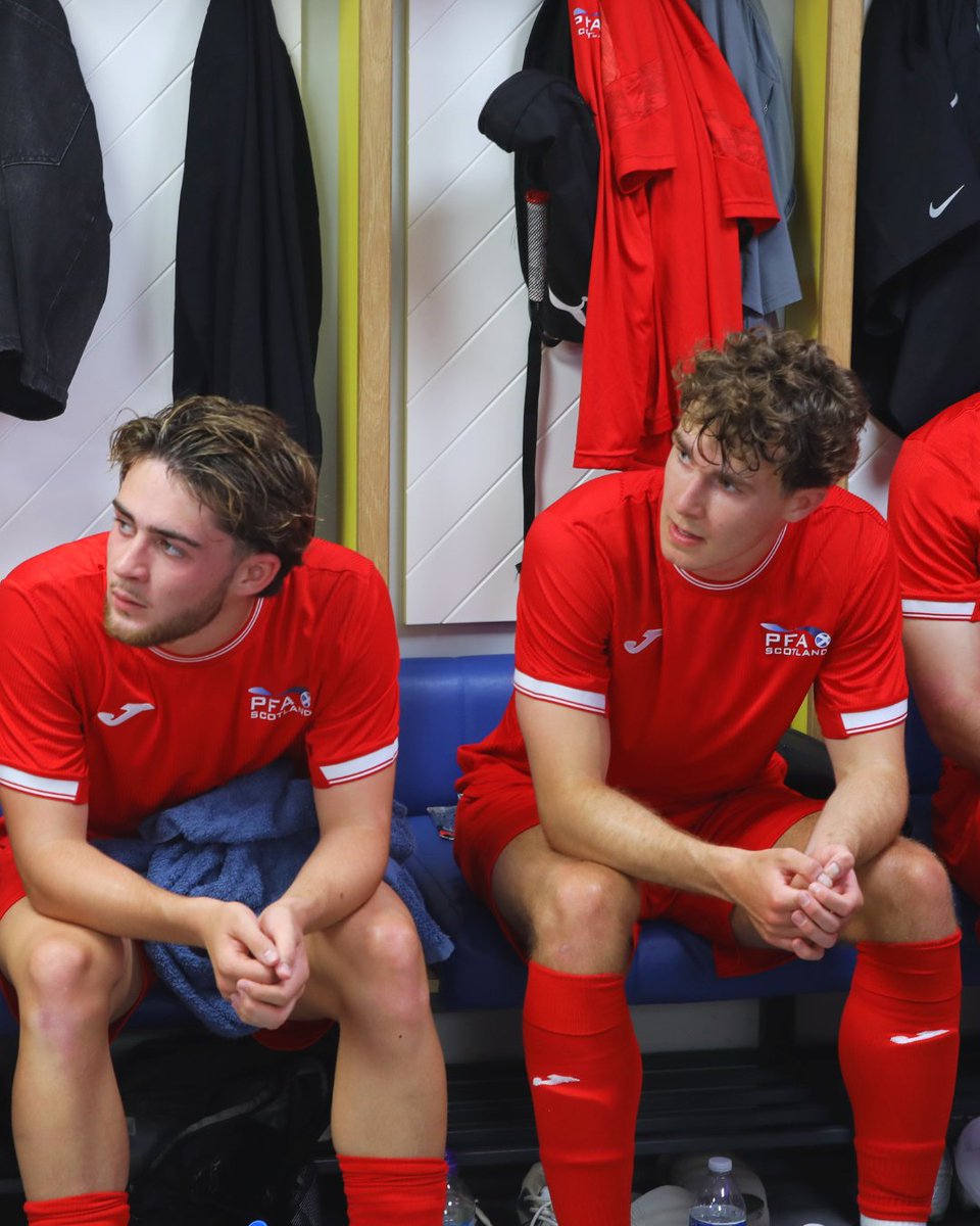 PFAScotland's tweet photo. Finding their next opportunity 🤝

Well done to all 31 members who joined us at Broadwood Stadium over the past week, working hard in the hope of earning their next contract.

With a range of coaches and scouts watching on, we wish you all the best with your careers moving forward.

Find out more about our support at https://t.co/1KAZgUgYuH 📲