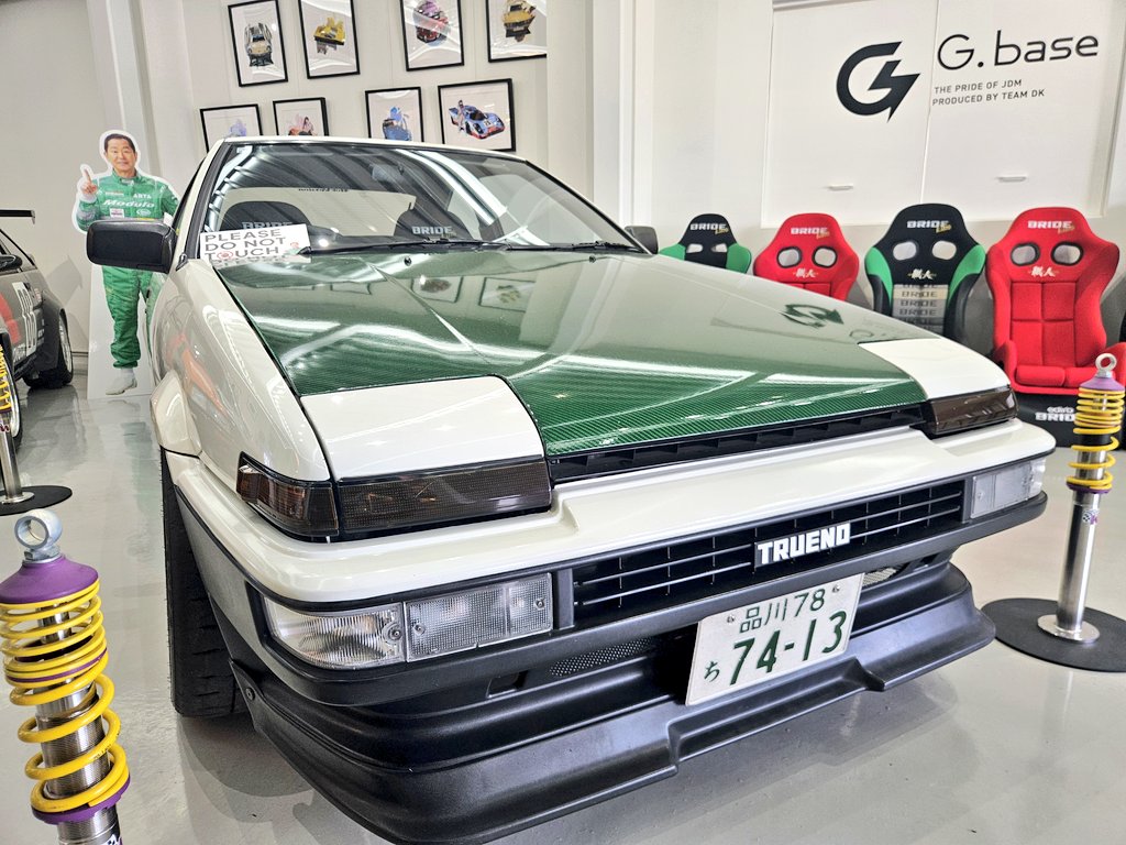 zeonic006979's tweet photo. ゆ〜やさんに誘われ #Gbase へ　　 #土屋圭市 さんのお店？
土屋さんが乗ってた86？もありたいへん満足でした！
家からも近い！今はあまり見かけないシルエイティもあり懐かしさMAX https://t.co/p3tScinY5j