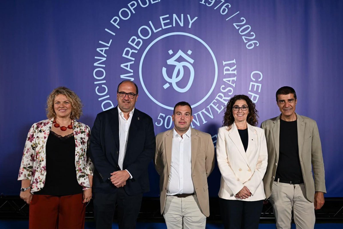 DiputacioGirona's tweet photo. ��El Cercle de Cultura Tradicional i Popular @marboleny celebra 50 anys de trajectòria. 

🎶Mig segle dedicat a la dansa, la música i la cultura d’arrel, amb el compromís de preservar, difondre i projectar el patrimoni cultural des del territori.

🗣️La diputada de la #DdGi Imma Muñoz ha participat en la  presentació de la programació d'activitats commemoratives.