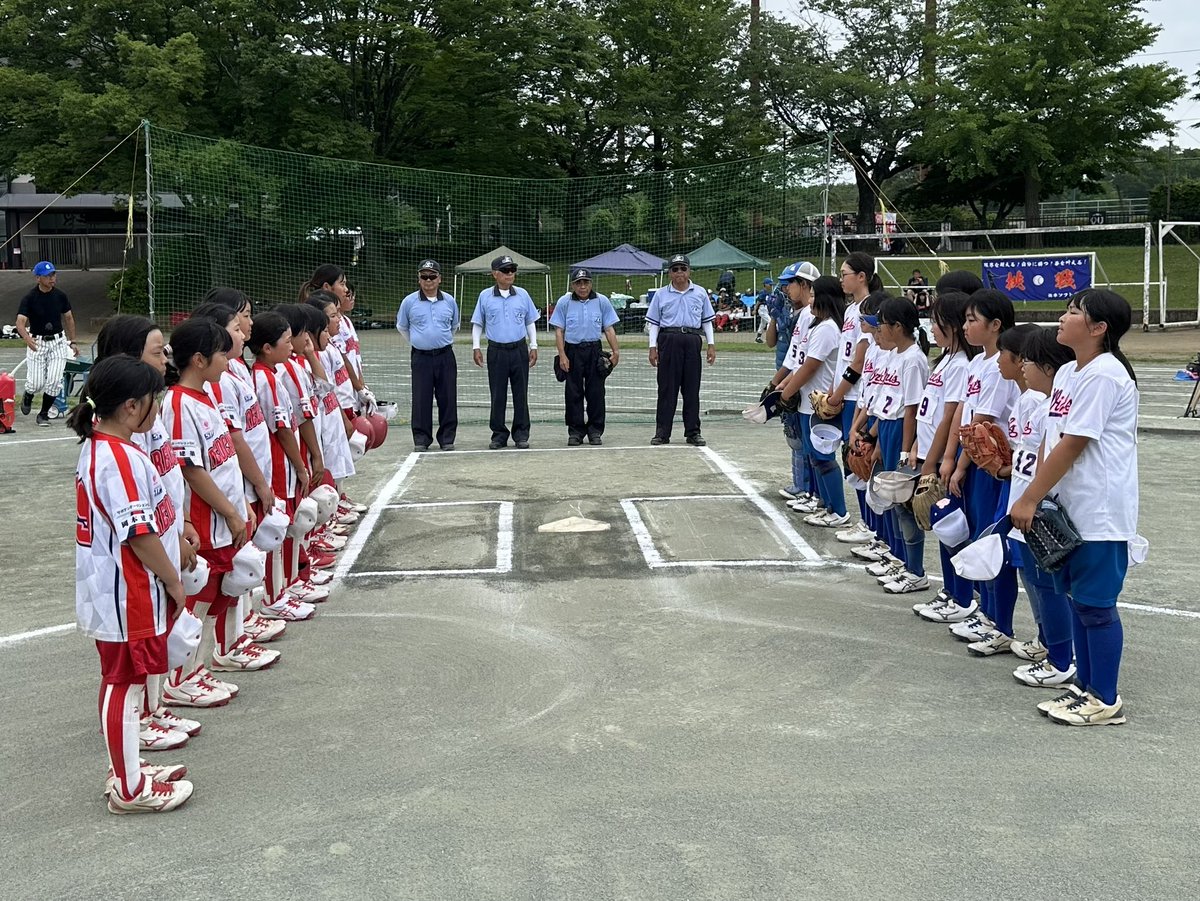 winds09200594's tweet photo. 本日の四街道大会は2回戦敗退😭
ヒットが少なく、苦しい試合でした。でも、「次のプレーを考えて動く姿勢」を学ばせてもらいました✨
対戦チームと大会運営の皆さん、ありがとうございました。
来週（6/7）は南高津小学校で練習です🥎
新メンバーも楽しく頑張ってます！
体験参加・見学を待ってます😊 https://t.co/Ha1Ylx5n9g