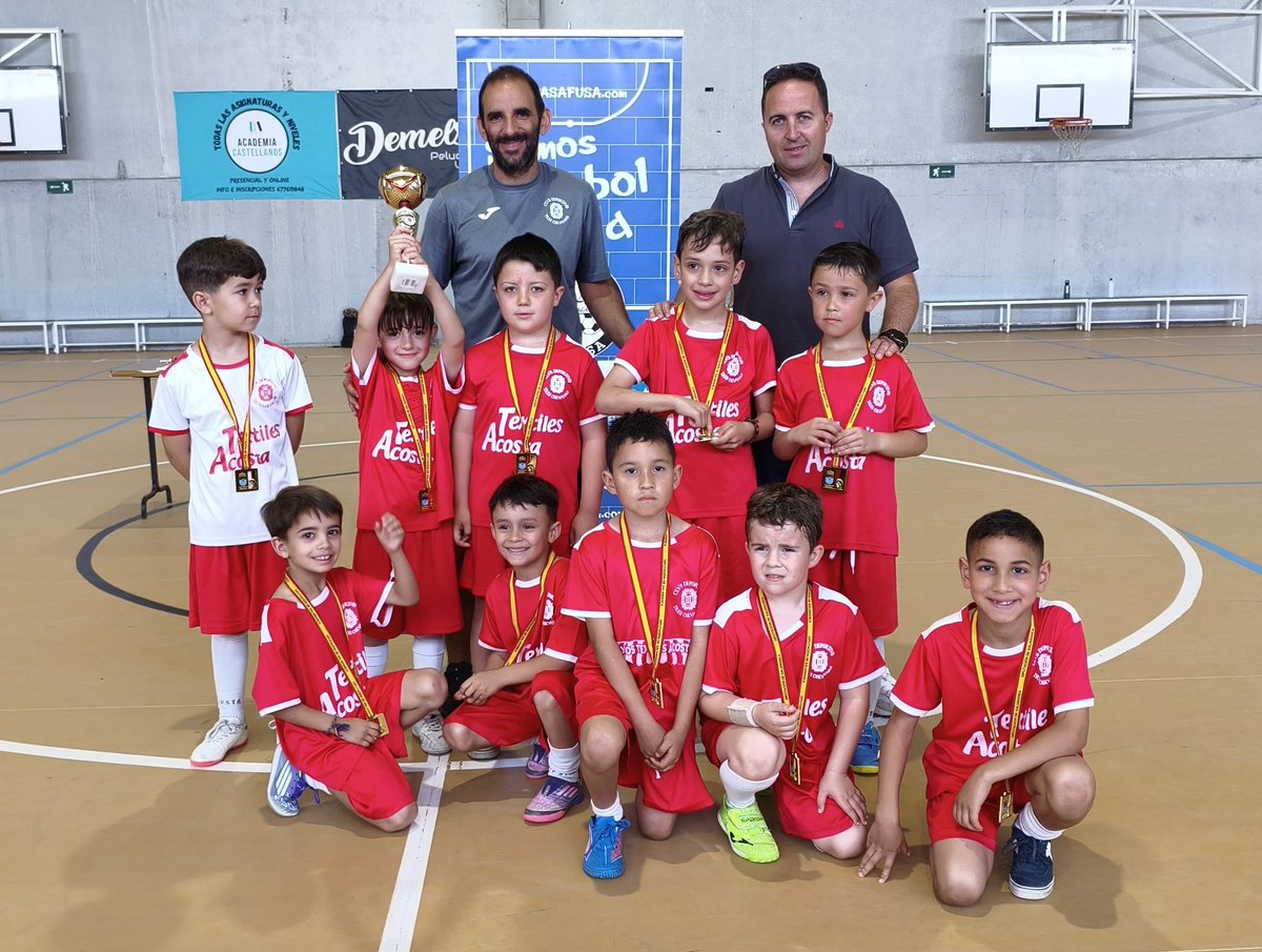 Asafusa's tweet photo. FUTBOL SALA

CLASIFICACIÓN
COPA B PREBENJAMIN 

1°  🥇III COLUMNAS TEXTILES  B
2° 🥈Maristas
3° 🥉UD Villares
4° 🎖️Futsal Castellanos https://t.co/g2DJEvIbnl