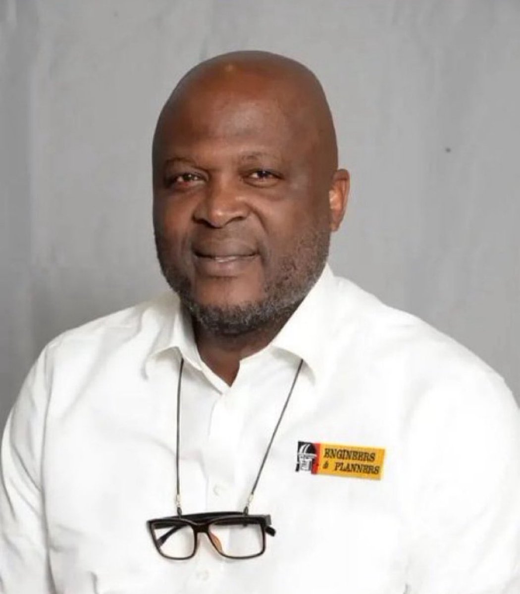 THESTATENEWSS's tweet photo. 🇬🇭 Engineers &amp; Planners, owned by Ibrahim Mahama, has invested $250 million in new mining equipment for the Damang Gold Mine.

The fleet, being transported from Accra to Damang, includes Liebherr excavators, 30 Caterpillar 777 dump trucks, and 15 Caterpillar 395 excavators. https://t.co/hFO8NJ8bDc