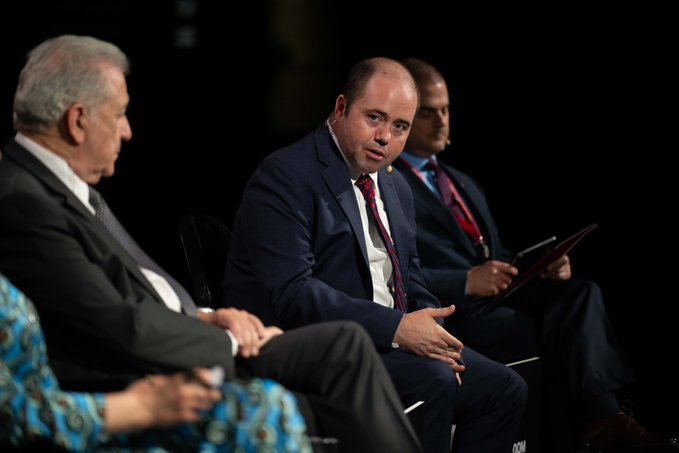 AthensDefence's tweet photo. As the strategic balance evolves, transatlantic cohesion remains essential. “The United States, Europe, and Collective Defence” at the Athens Defence Summit brought together leading stakeholders to discuss leadership, alliances, and collective defence. #FreedomThroughDefence https://t.co/NFY02gphPp