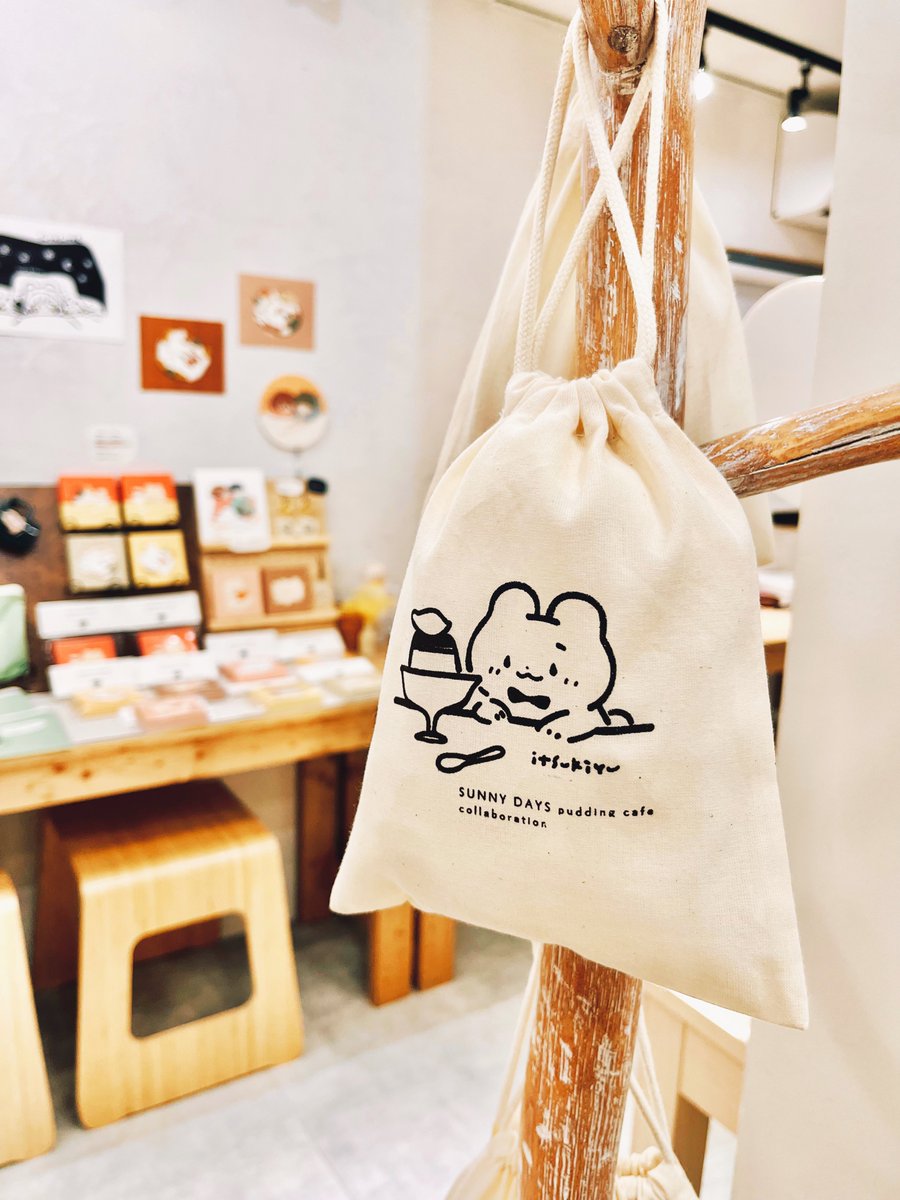 お届けするグッズのおおよそのラインナップです🌼 ・トートバッグ
