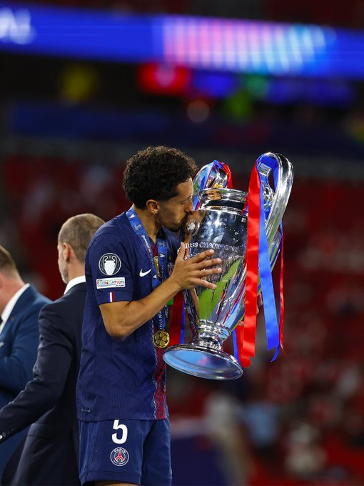 IgnatiusOnsongo's tweet photo. Paris Saint-Germain (PSG) walitwaa ubingwa wa UEFA Champions League jana usiku, Jumamosi tarehe 30 Mei 2026, baada ya kuwatoa Arsenal kwa mikwaju ya penati 4-3 kufuatia sare ya 1-1 katika dakika 120 za mchezo uliopigwa kwenye uwanja wa Puskás Aréna mjini Budapest. [1, 2] https://t.co/rcOic0DhEh