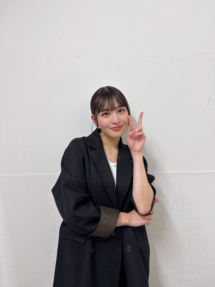 Kitamura_Y910's tweet photo. 舞台『#ONEMORETAKE !』🎬
全公演終了しました！
舞台上も舞台裏も走り回って
毎公演終わるたびに
口も体もヘトヘトでしたが
カンパニーのみんなが支えてくれたから
玲子として生きることができました。
らぶ！💋ありがとうございました！ https://t.co/Ffv2tK7zVK