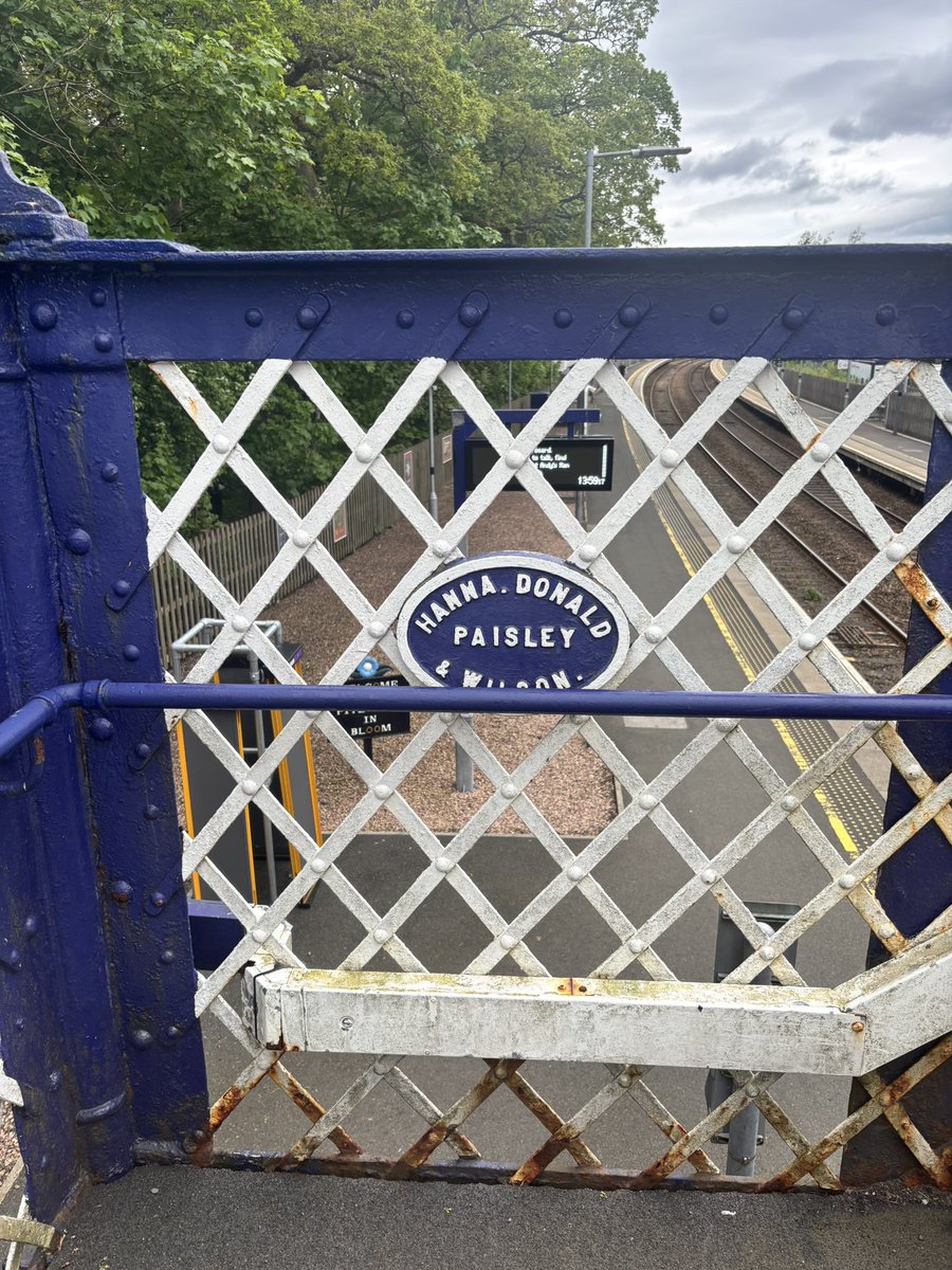 EyeintheskyGla's tweet photo. The Hanna, Donald & Wilson Railway Bridge at Pitlochry #pitlochry #victorian #railway #bridge #plaque #castiron #rivets #vintage #railcrossing #dam #railway #scotland https://t.co/SoOxgEycHy