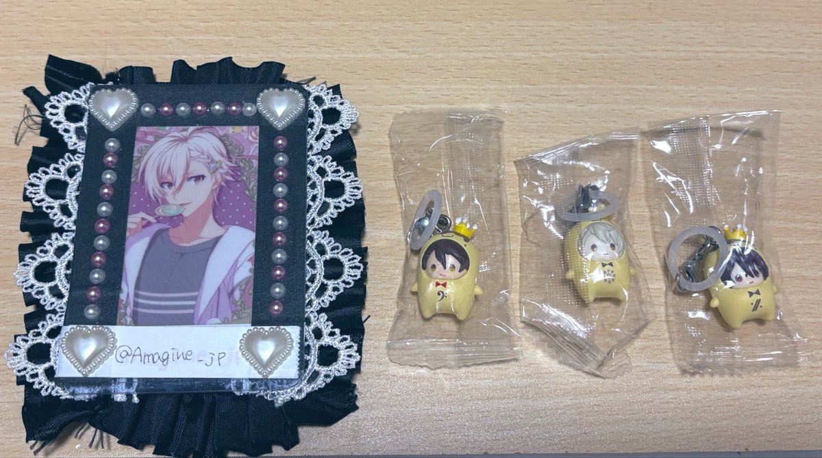 Amagine_jp's tweet photo. 【交換】アイナナ めじるしアクセサリー チャーム 王様プリン 

【譲】龍之介,巳波,虎於

【求】同異種天

*郵送のみ
1点～でもお気軽にお声掛けください🍒 https://t.co/Oyz0Mj6v2d