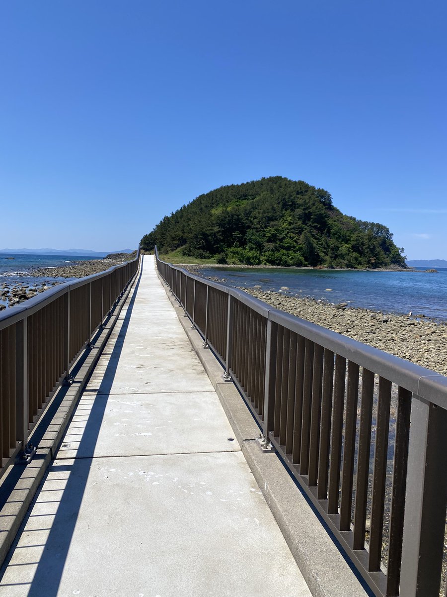 1941Simakaze's tweet photo. 今日はバイクで夏泊半島の大島に٩( 'ω' )و
山登り辛かった。 https://t.co/xkv6wwg4UZ