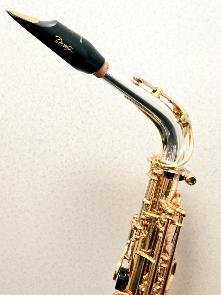 SatbSaxophone's tweet photo. セルマーの新しいマウスピースDensity

普段使いはバンドーレンのプロファイルだが音の抜け感やコントロールはDensityが良いです。多分こちらがメインになる予感。本体はYAMAHA875EX、リードはレジェールのシグネチャー3。 https://t.co/DCB0CWtRMO