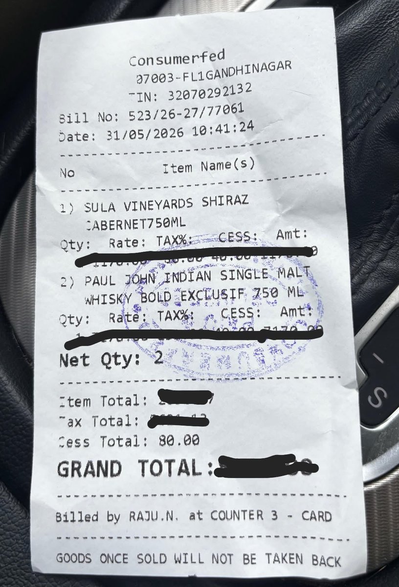 AntoJoseph's tweet photo. A bill like this from #TASMAC is still a distant dream in #TamilNadu... 
(This is what I recd from a govt-run liquor outlet in Kochi today. Not a rupee extra charged!)
Can @TVKVijayHQ bring a change? https://t.co/vPYPgRPmk5