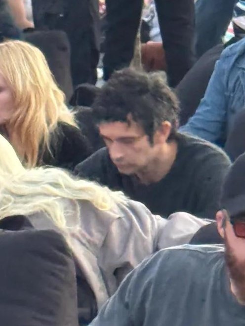 robbersingerman's tweet photo. 30.05.26 // Matty at Cinespia // © anonymous (LA fan) https://t.co/1yTiKxAIvc