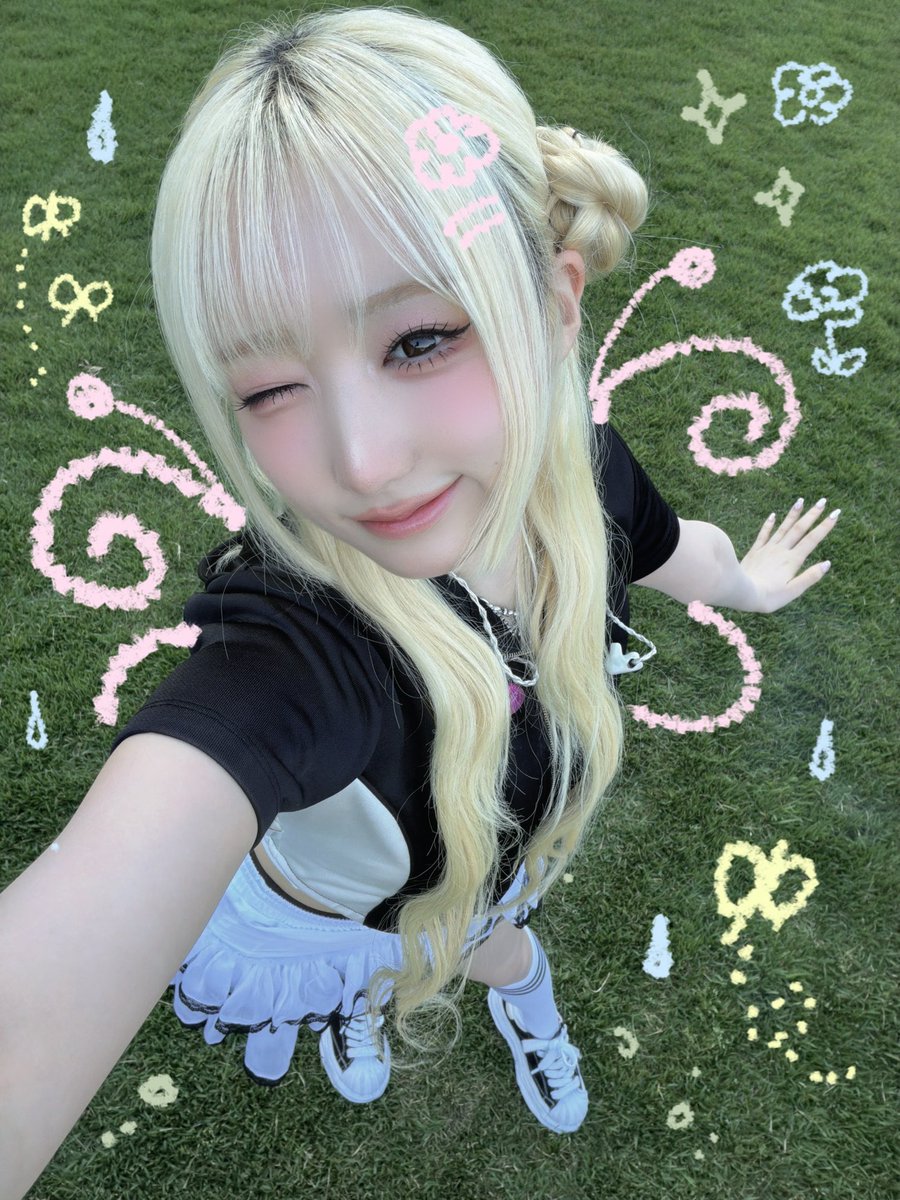 meifilmz's tweet photo. [🐰💌] https://t.co/VKNBJMTrzj