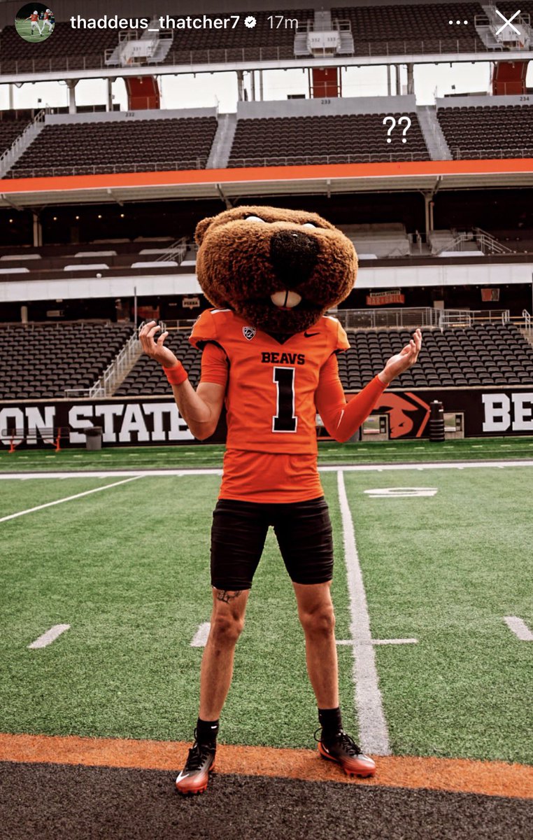 AndrewNemec's tweet photo. Oregon State is battling Michigan and others for talented QB @ThaddeusThatch1 
Looks like he’s having a good time. https://t.co/gor6FxGbNc
