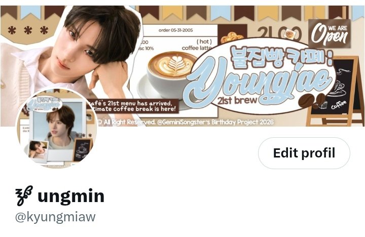 kyungmiaw's tweet photo. @GeminiSongster Happy Bday hyungkuuu @twsyoungjaee @Yopungjae @youngjzai @youngjaemu 
Semoga bisa selalu menjaga dd mu yg muanis ini, bahagia terus, sehat selalu, makin kaya. Semoga bahagia dan sejahtera, sayang hyung banyak banyak

YOUNGJAE GUINEA DAY
#영재야_생일빵은_볼찌빵
#ForeverYOUNGjaeDay https://t.co/56Etkho1Ox