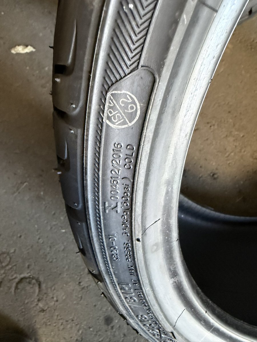 2_Choppa_'s tweet photo. 2本新品
kenda 205/35/18
16000yen https://t.co/Uh2k8DNftU