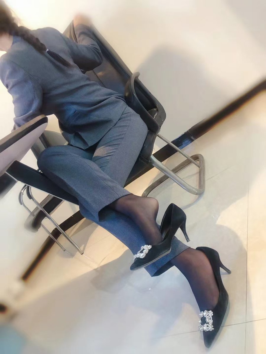 MODELVIIDEO's tweet photo. 工作状态 https://t.co/OE66nKav46