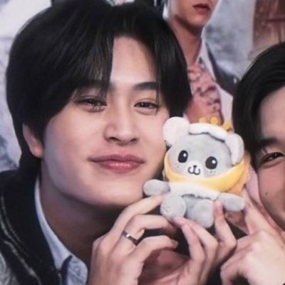 mena¹²⁷ loves mark ◡̈ tweet media