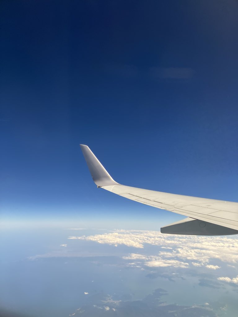 kasane0807's tweet photo. 週末は法事で長崎へ✈️
空港も街中もヴェルカお祝いムードがすごかった！☺️ https://t.co/lGZDiGdMwq