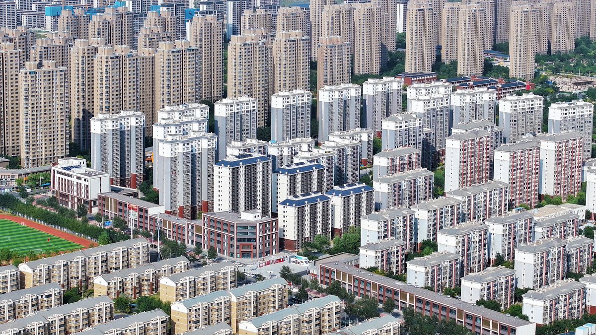 Noahpinion's tweet photo. This is what most of urban China actually ended up looking like! https://t.co/qoQHDkbRtn