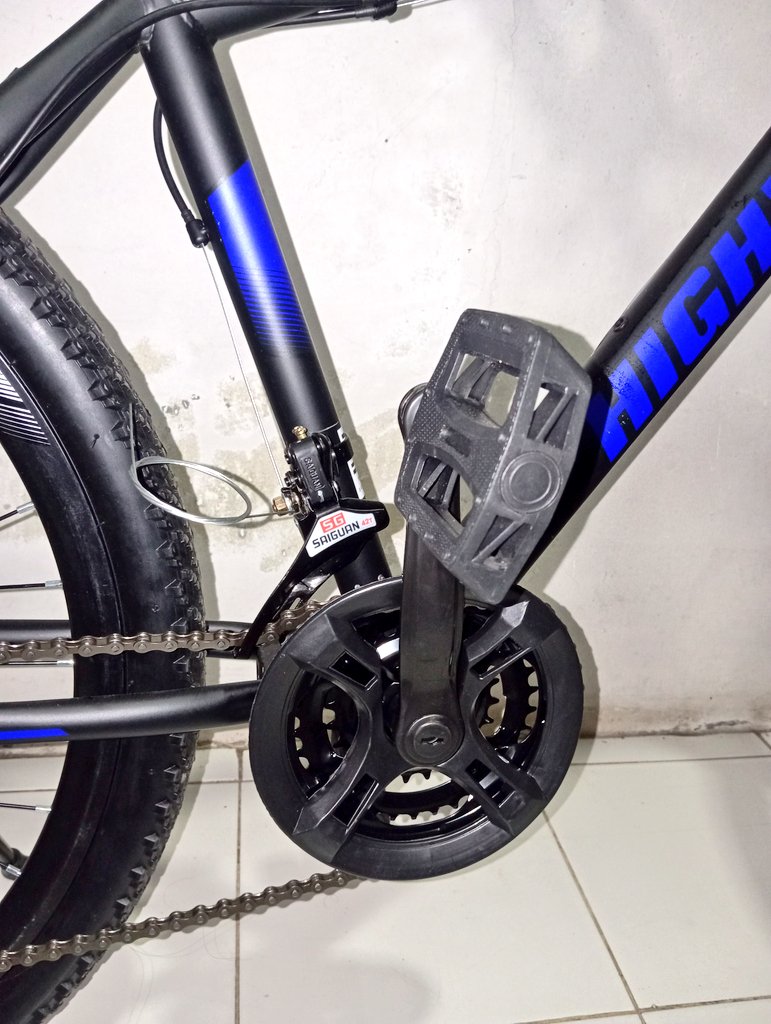 wonujayajaya's tweet photo. wts sepeda mtb highwind 

💵 885.000 (nego tipis)
📍 jakarta selatan 
✅ kondisi bagus &amp; jarang dipakai
✅ rem cakram depan belakang, siap pakai
✅ wheel: 26 inci 
✅ langsung ambil sepeda ke rumah atau pakai lalamove

tweet akan di hapus jika sudah terjual

di jual #zonauang wtb https://t.co/HA9f5cfK7b