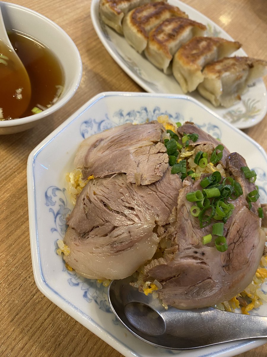 ヤクン tweet media